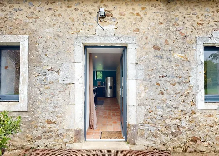 Les Grands Ormeaux - Elegance & Piscine Chauffee *