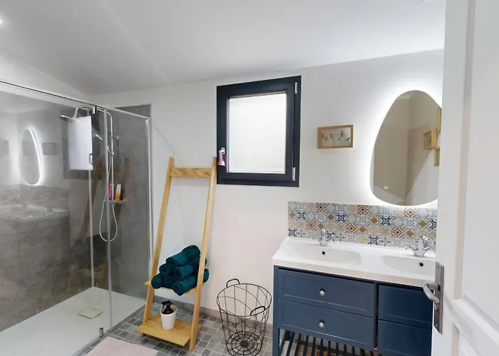 펜션 Les Grands Ormeaux - Elegance & Piscine Chauffee *