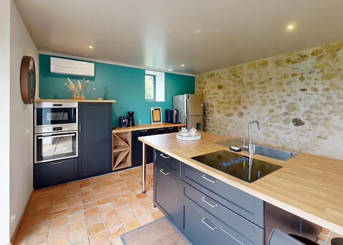 Les Grands Ormeaux - Elegance & Piscine Chauffee 펜션 Joue-en-Charnie