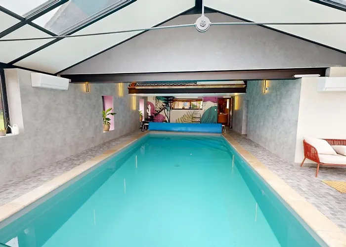 Les Grands Ormeaux - Elegance & Piscine Chauffee Joue-en-Charnie