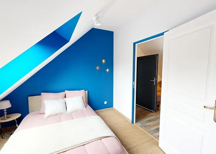 Les Grands Ormeaux - Elegance & Piscine Chauffee