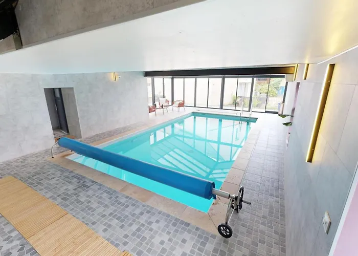 펜션 Les Grands Ormeaux - Elegance & Piscine Chauffee *