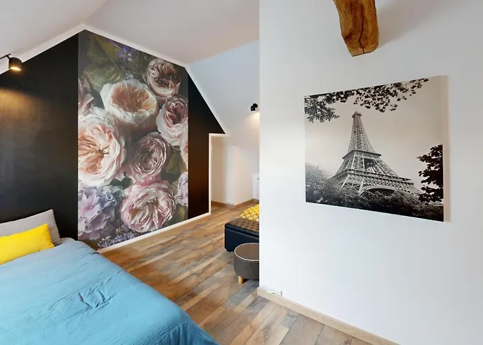 Les Grands Ormeaux - Elegance & Piscine Chauffee Joue-en-Charnie