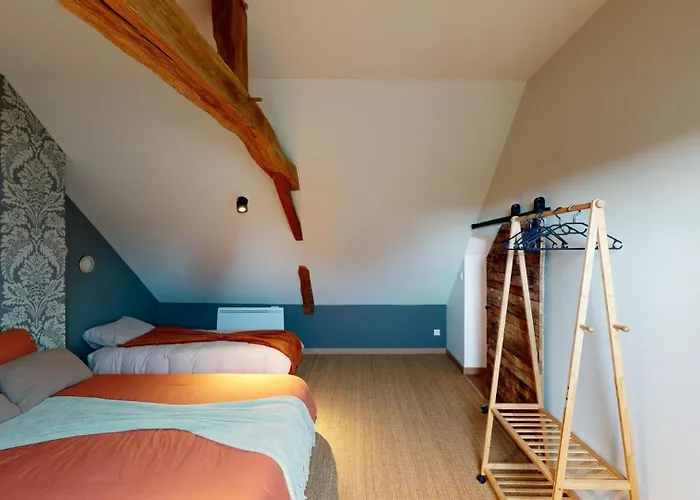 Les Grands Ormeaux - Elegance & Piscine Chauffee